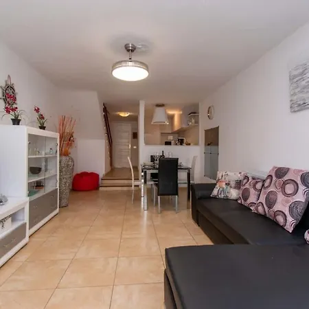 Parque Santiago Ii 228 - Two Bed * 플라야데라스아메리카스